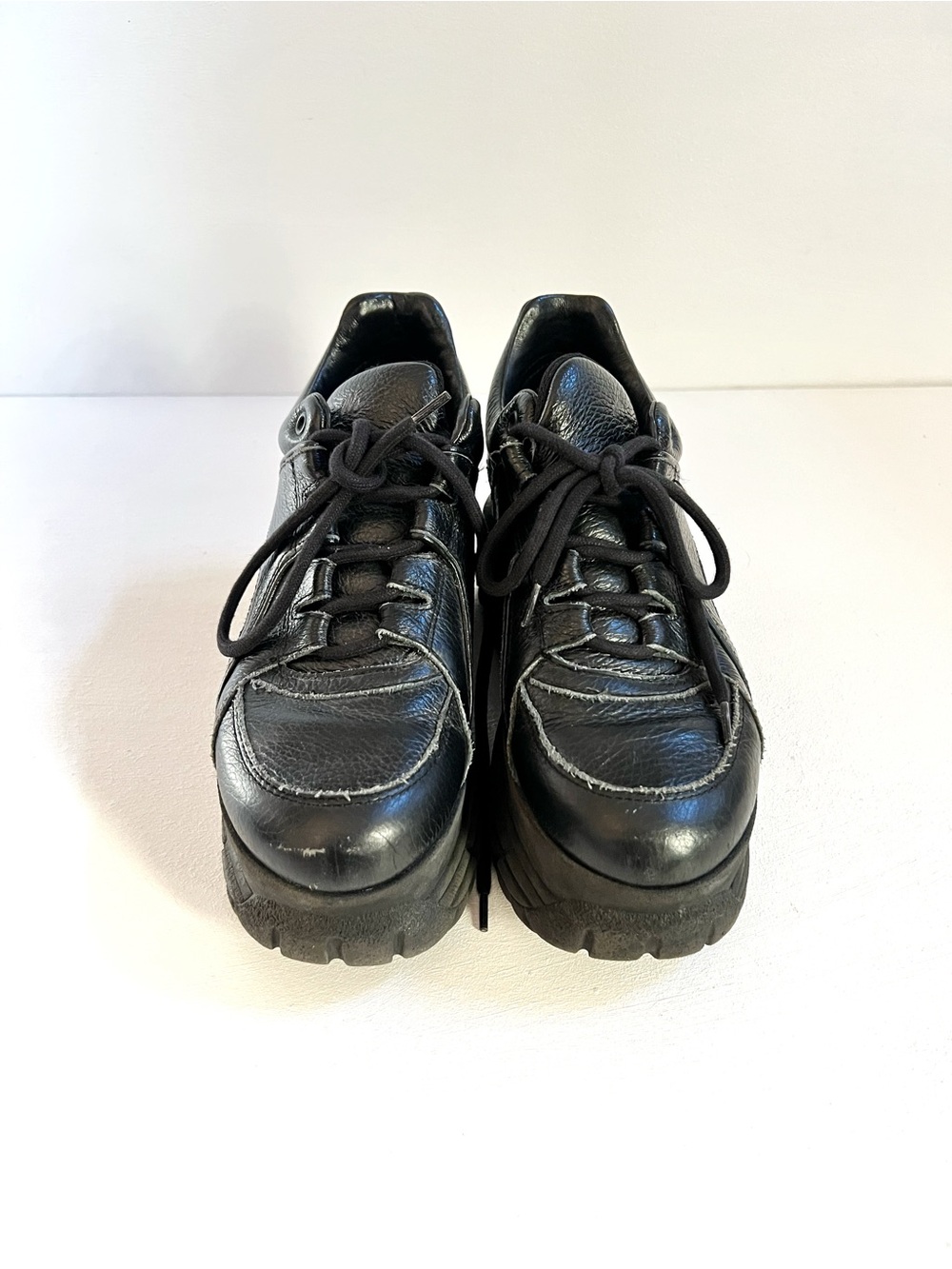 L'INTERVALLE | Black Chunky Sneakers - Picture 2 of 6